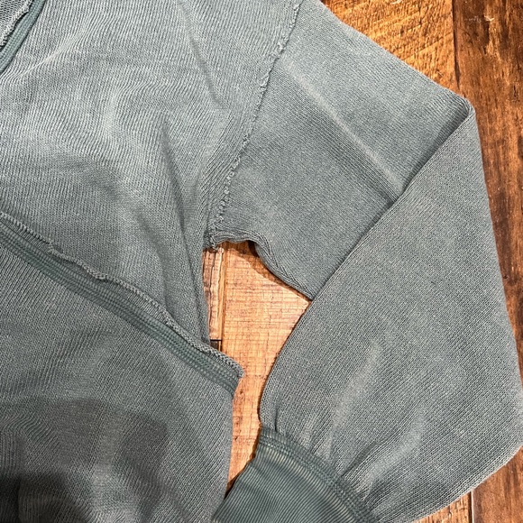 Free people wrap front sweater, NWT. - Picture 4 of 5